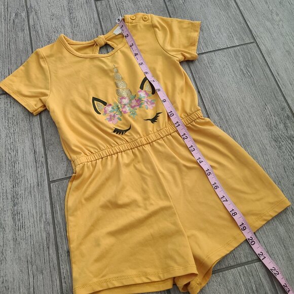 🏷 3/$15 or 5/$20 Btween girls Yellow Unicorn Romper with Floral Crown - Size 5 - Picture 6 of 9